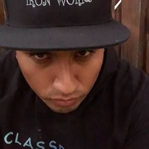 Meet your Posher, Javier